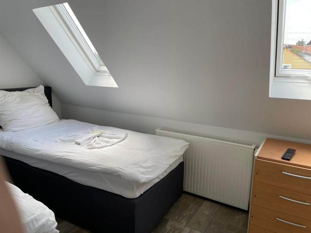 Hotel Gruener Baum à Schömberg Extérieur photo